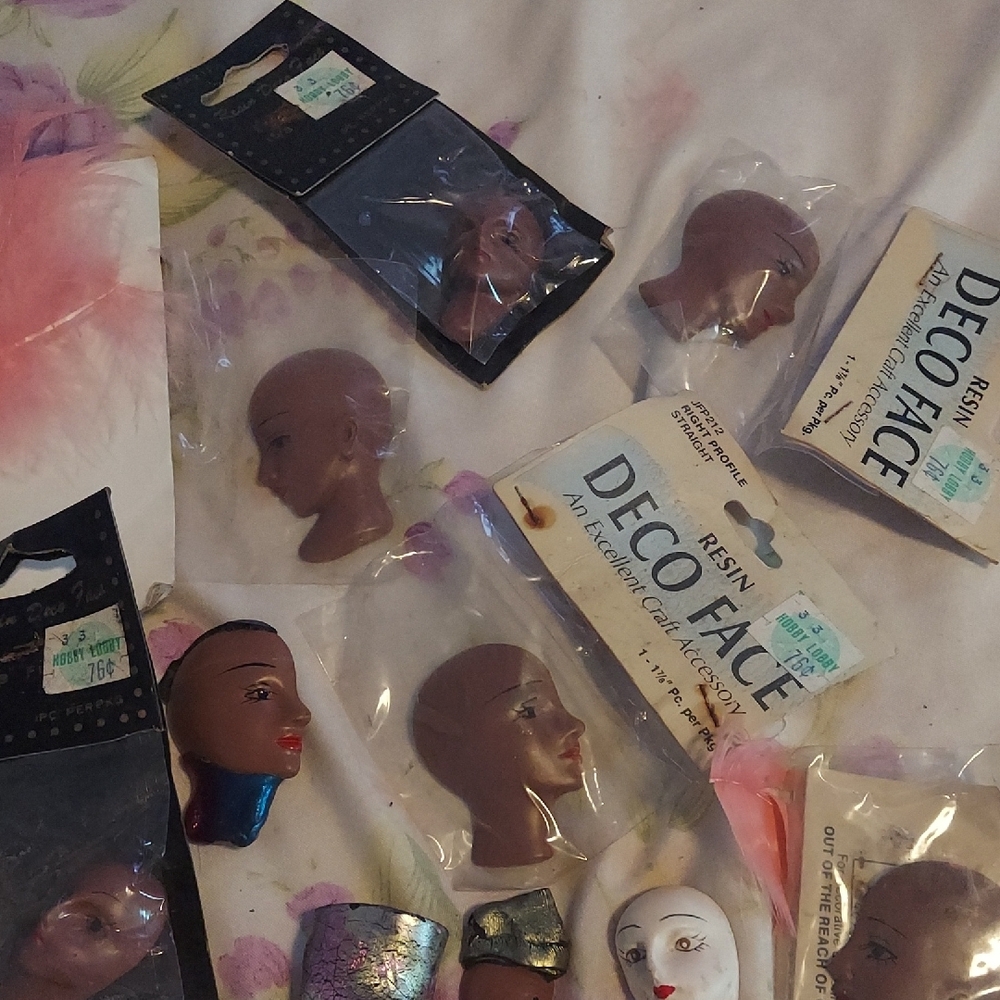 8/$10 All Pieces For $6  Vintage Assorted Deco Flex Doll Heads Set - Picture 6 of 16